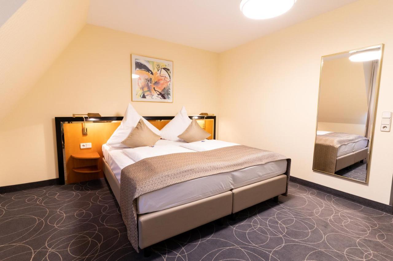 רדולפצל אם בודנזי Hotel Am Stadtgarten מראה חיצוני תמונה