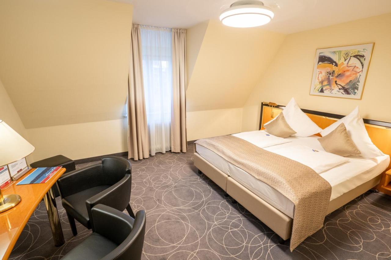 רדולפצל אם בודנזי Hotel Am Stadtgarten מראה חיצוני תמונה