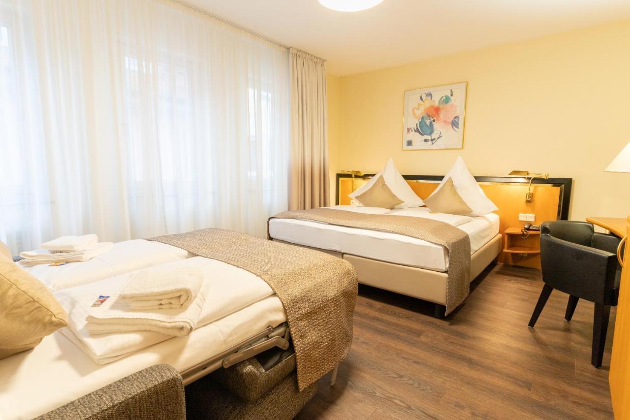 רדולפצל אם בודנזי Hotel Am Stadtgarten מראה חיצוני תמונה