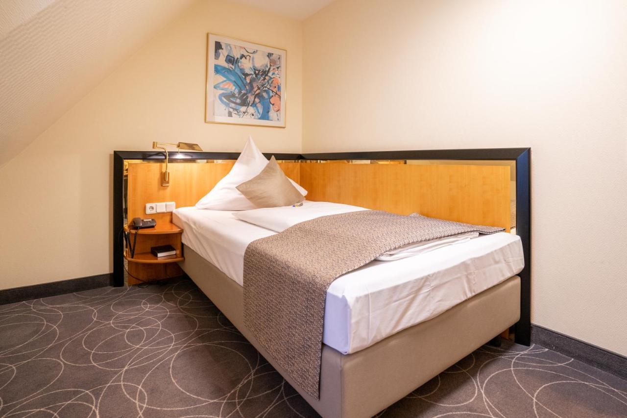 רדולפצל אם בודנזי Hotel Am Stadtgarten מראה חיצוני תמונה