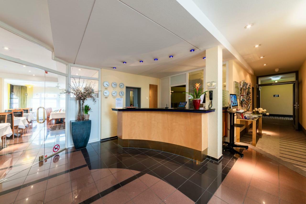 רדולפצל אם בודנזי Hotel Am Stadtgarten מראה חיצוני תמונה